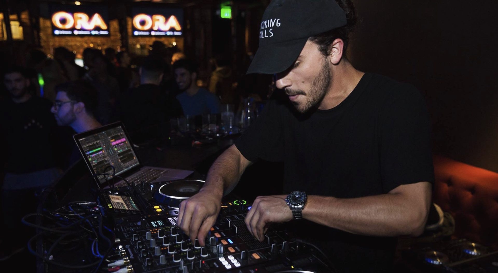 WHIPLSH mixing on Pioneer decks